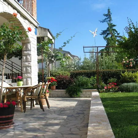 Apartmani Jolly Porec: Blizu Centra I Mora Exterior photo