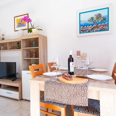 Apartmani Jolly Porec: Blizu Centra I Mora Exterior photo