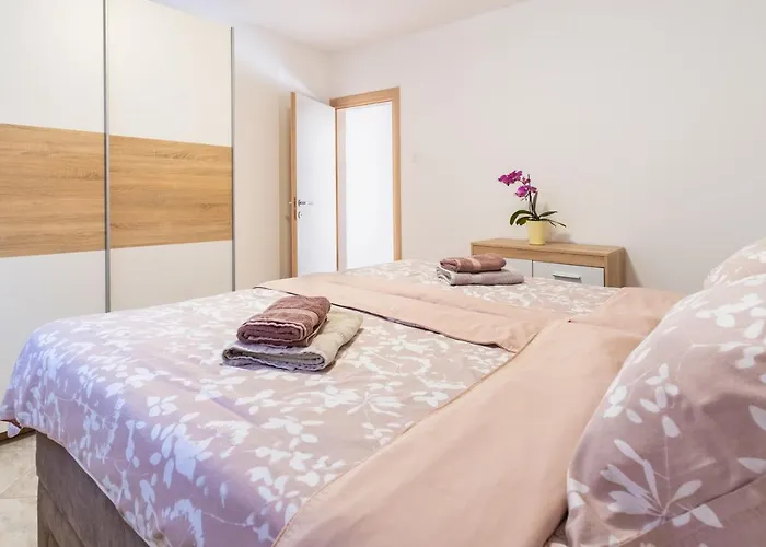 Apartmani Jolly Porec: Blizu Centra I Mora
