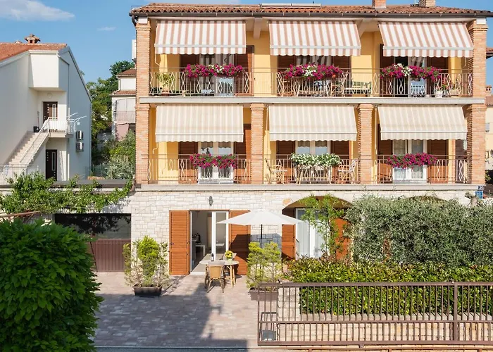 Apartmani Jolly Porec: Blizu Centra I Mora